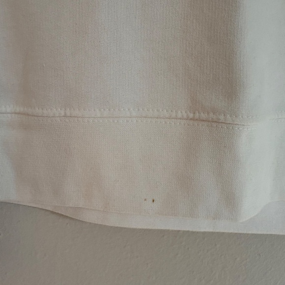 Kesha Large Lightweight Crewneck - Picture 4 of 4